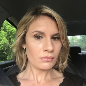 Meet your Posher, Liz